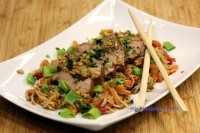 <span>Imbirowe polędwiczki</span> z warzywami po chińsku