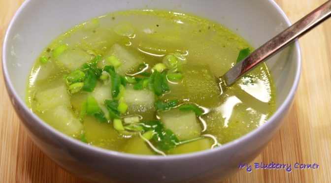 Wietnamska zupa z zimowego melona