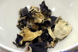 Wieprzowina z grzybami mun