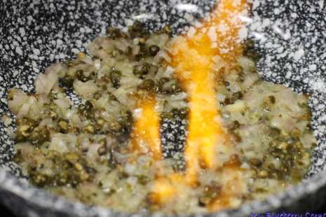 Sos z zielonym pieprzem