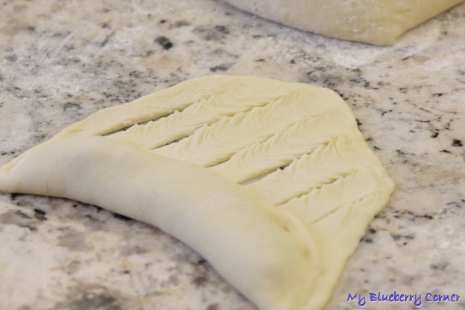 Słodkie bułki z rabarbarem